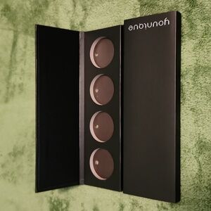 EMPTY QUAD Eye shadow pallette